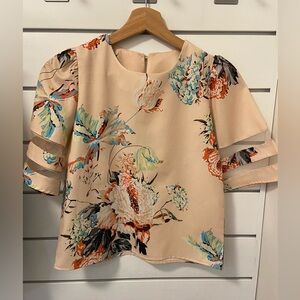 Bell-sleeve blouse 🦋, extra small